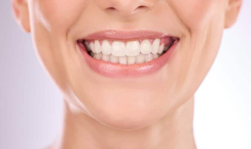 Daily Habits for Prolonging the Effects of Professional Teeth Whitening